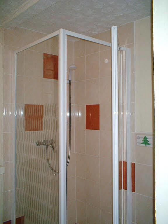 Newburgh Guesthouse Торки Экстерьер фото